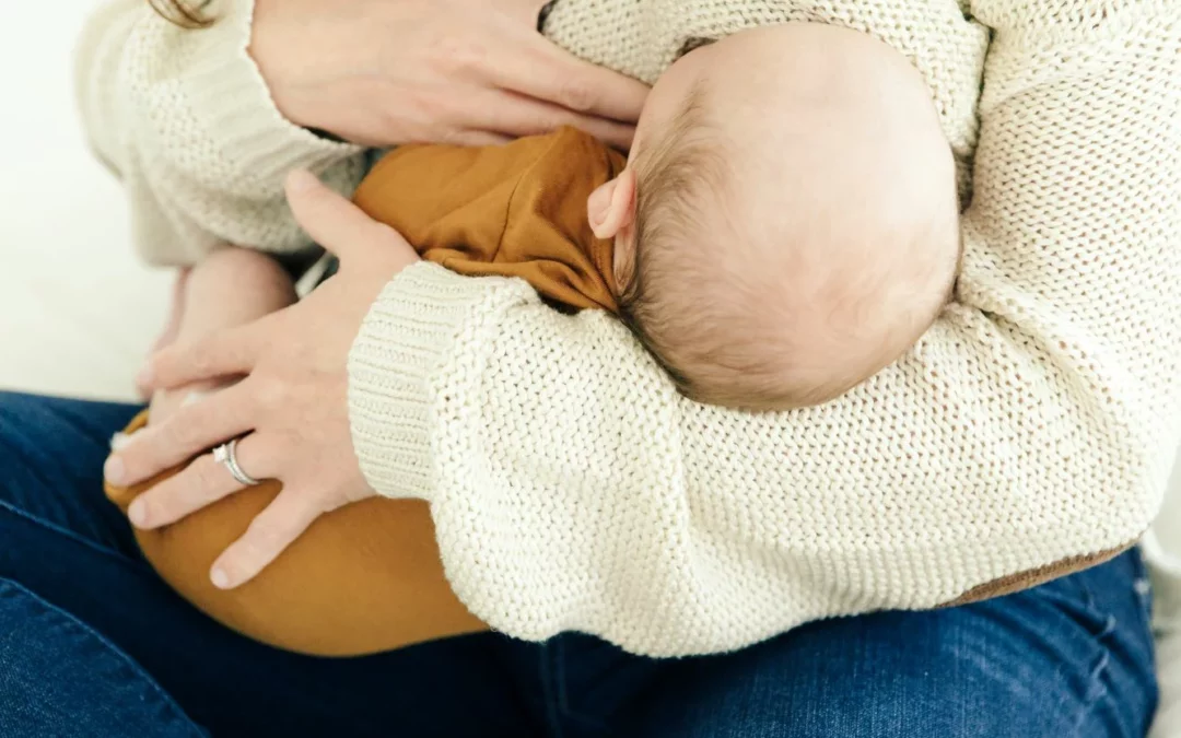 breastfeeding mom